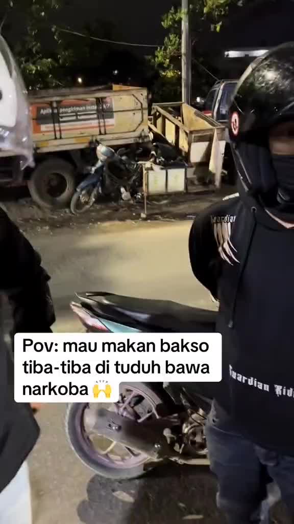 Gimana ya perasaannya jadi itu orang? Lagi laper ehh malah dikira bawa narkoba 😭

🎥: sibueparlaguboti
#jktjouneymedia #videoviral #viralreel