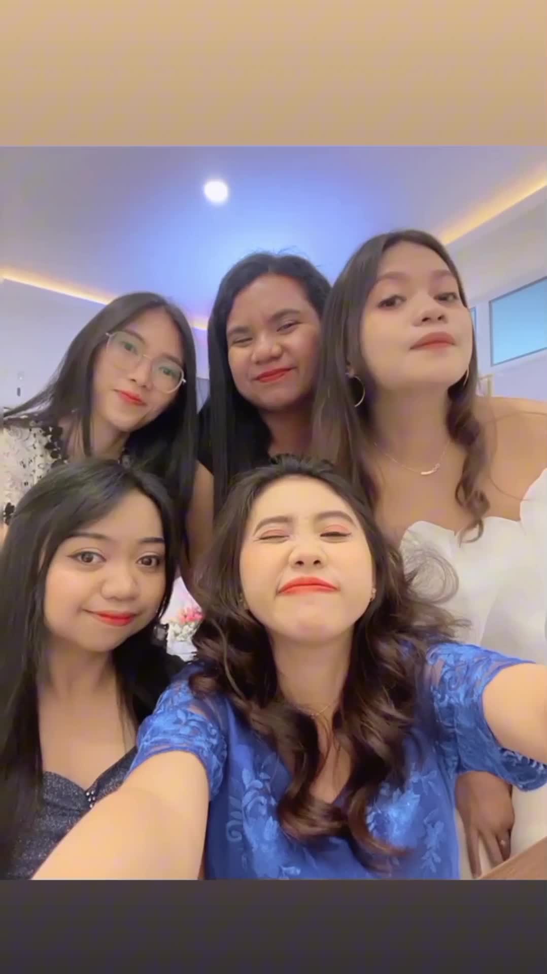 with friend diWedding nya Friend jg🤭💐

#lp