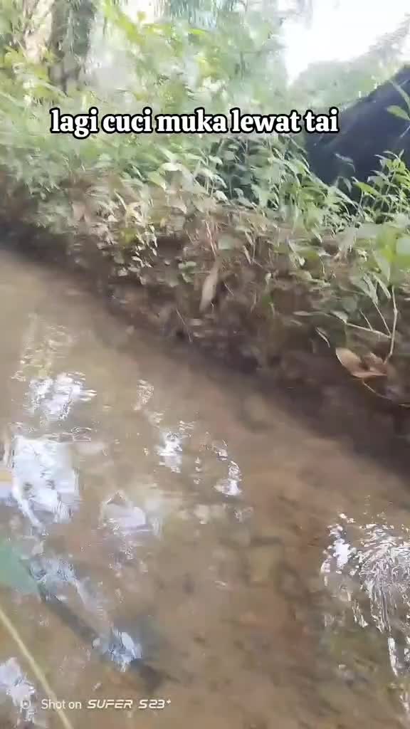 lagi cuci muka malah tokai lewat