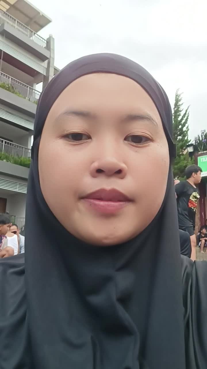 lagi berenang ada yg kentut 
 #minivlog 