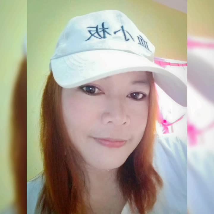 coba tebak umur saya di wajah ini 