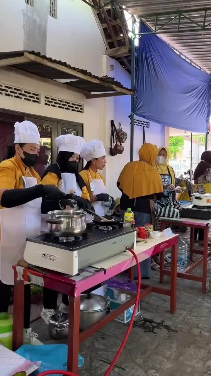 Lomba masak masak lur #HOTrctiplus 