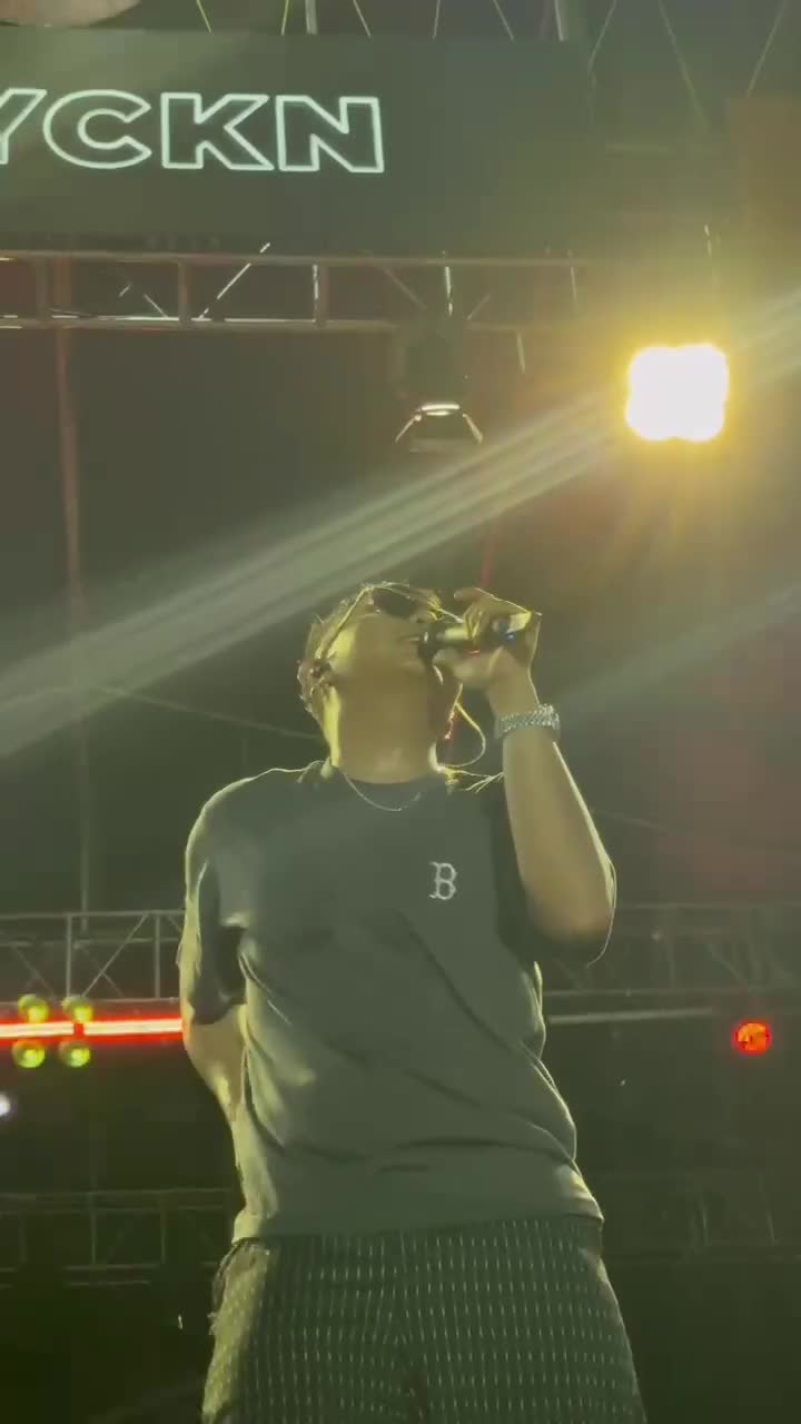 konser tunggal bapake cunda #dennycaknan di banjar 