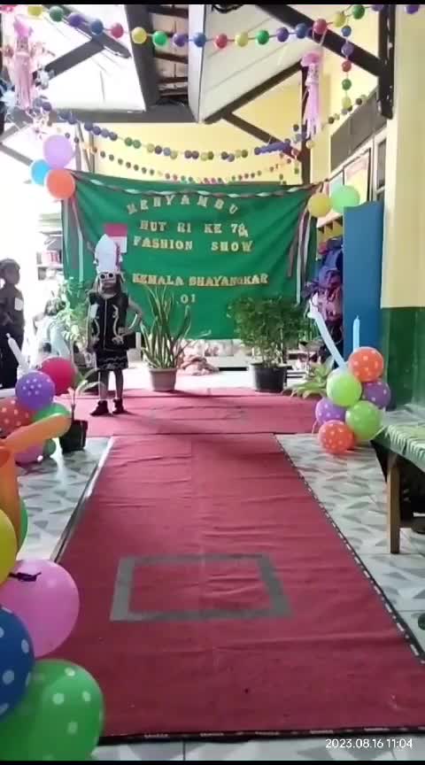 k Najwa waktu TK lomba fashion show 💃

#RCTIPlus #HOTrctiplus #fypシ゚viral #1TRENDING #mahmud #mamahmudaberanaktiga 
