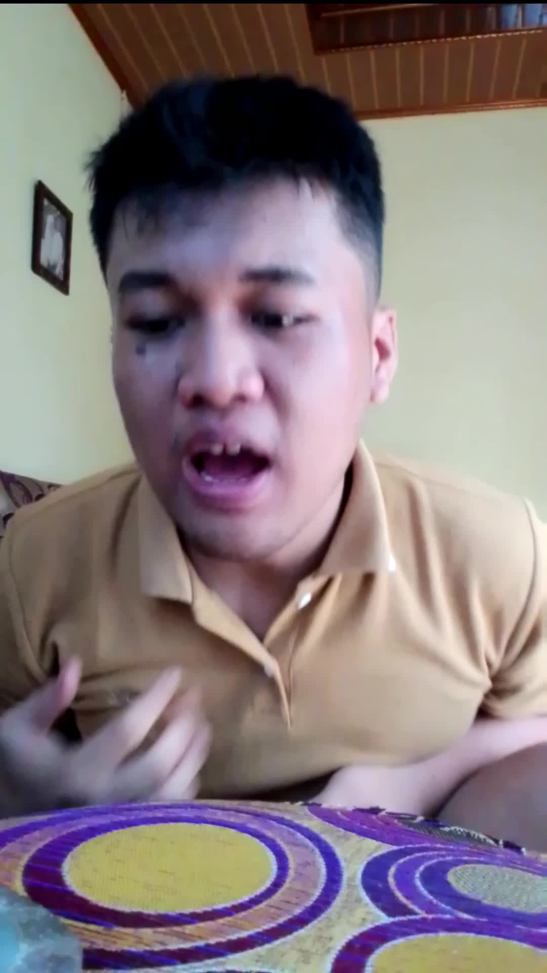 Kenalin nama aku Radiyos Saputra 
umur 22 tahun asal dari provinsi Bengkulu kepulau sumatra  #onlineKDI2025