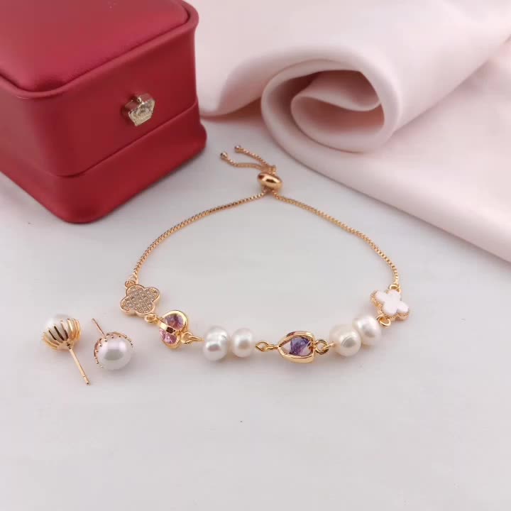 perhiasan mutiara