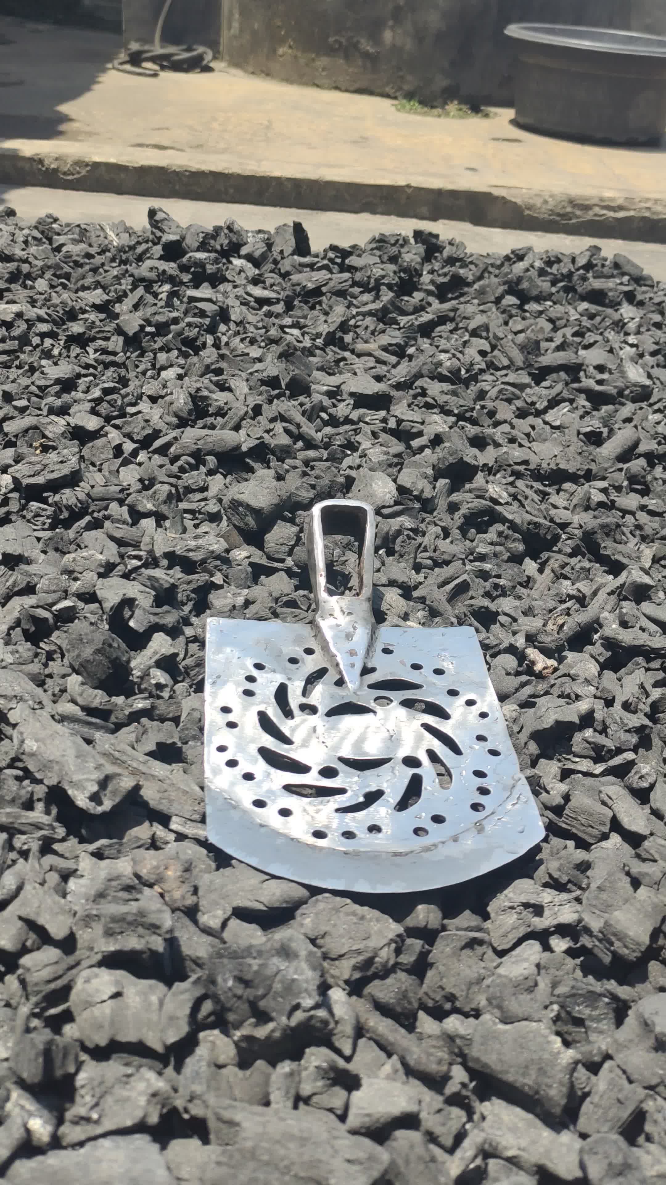 cangkul cakram motor dengan baja bearing