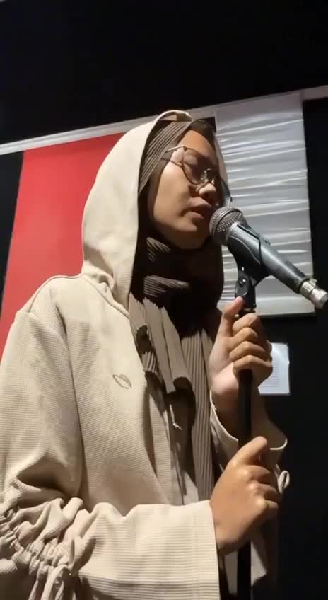 IDOL_XIII FENINDHA 25 BANDUNG LOVE WINS ALL 