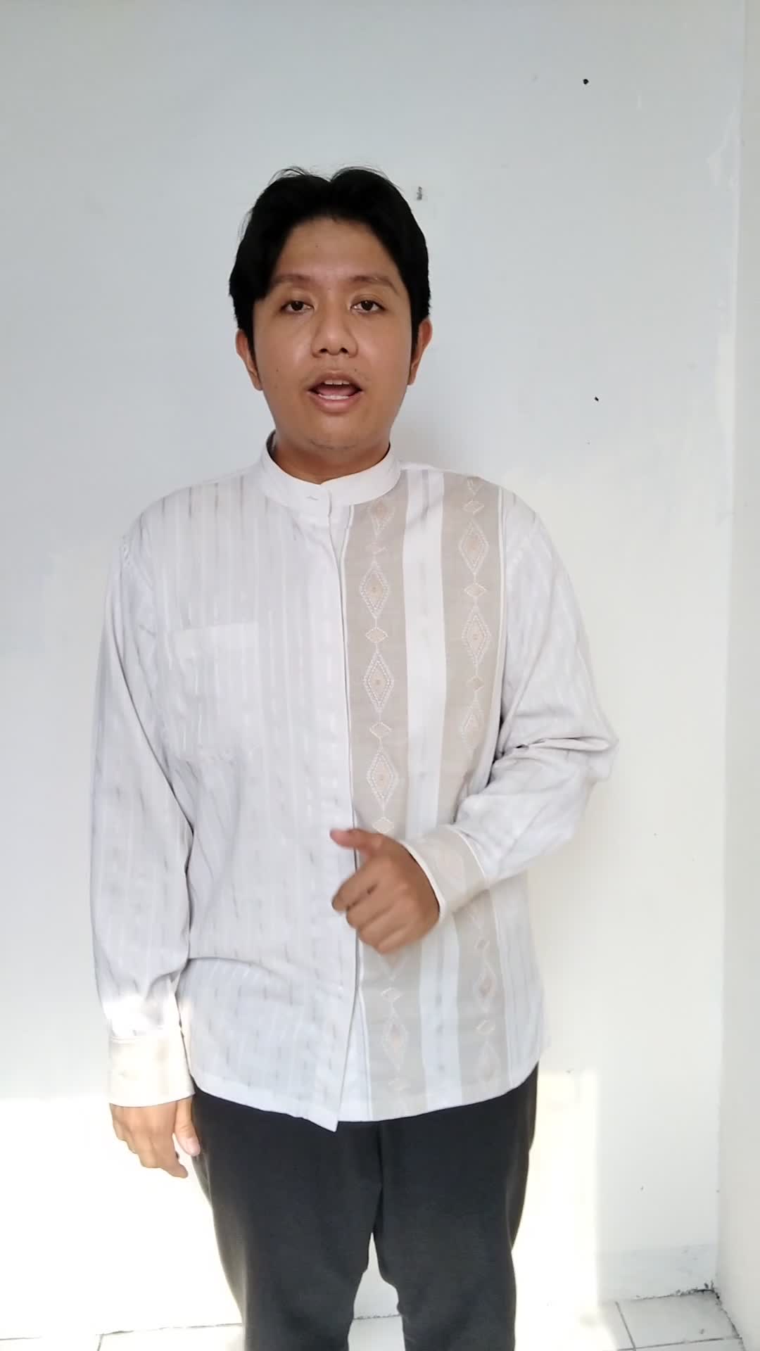 IDOL_XIII Seno Oktova, 27 Tahun, Bekasi, Sing For You

 

