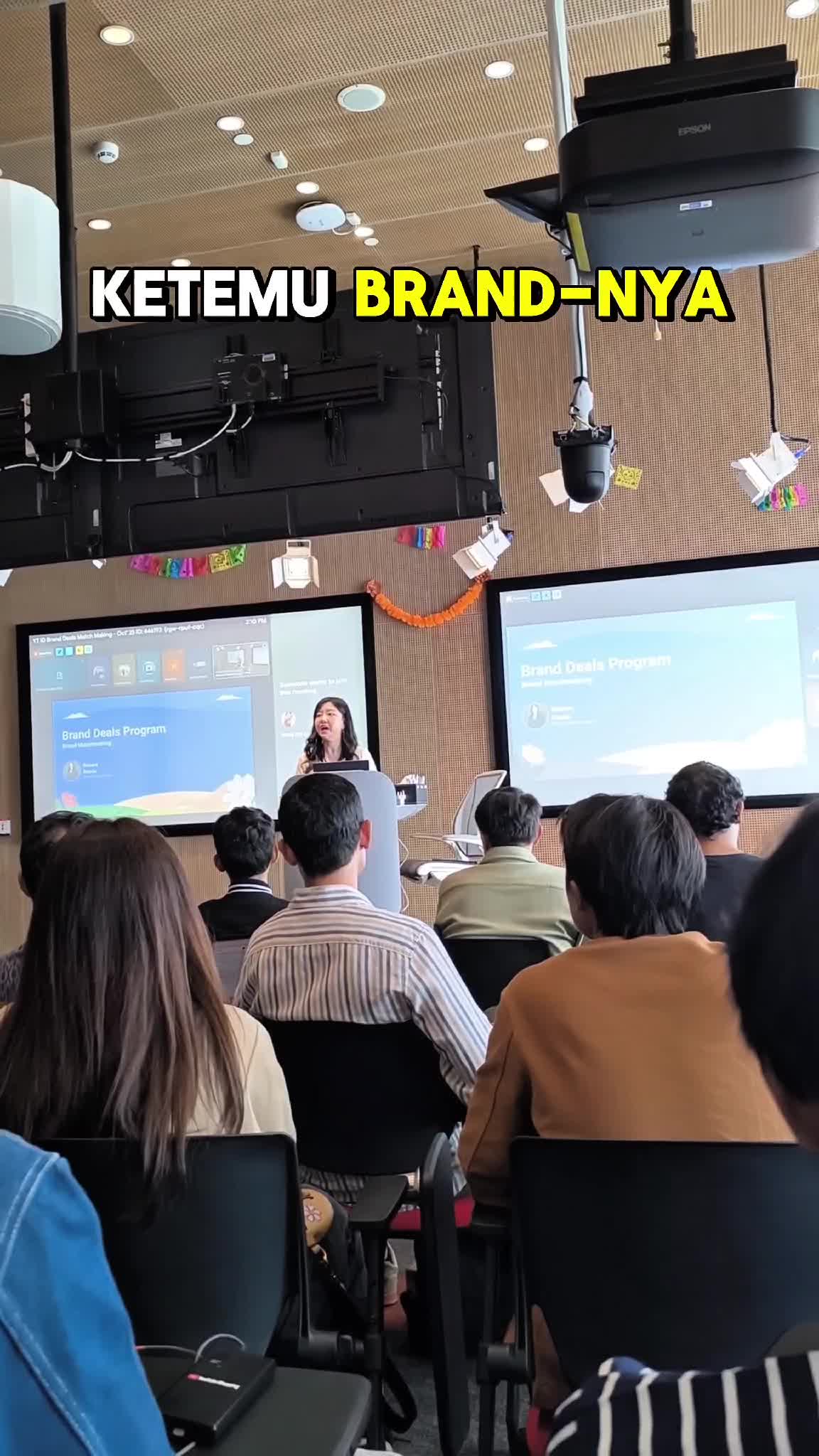 Menghadiri acara What's on YouTube di Kantor Google Indonesia. Ada update mengenai YouTube Shopping dan ada sesi Brand Matchmaking. 


#bran