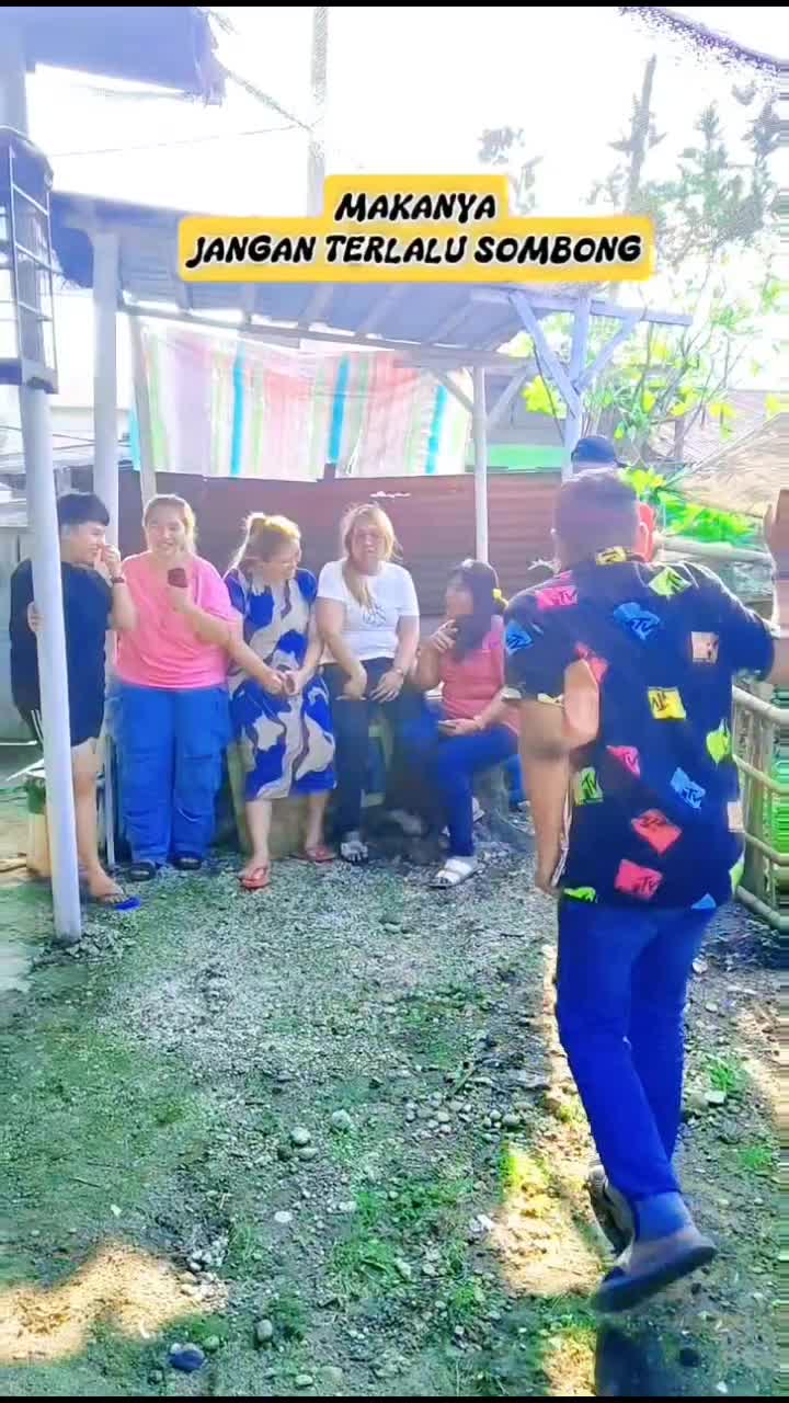 Udah untung disapa dengan ramah, malah cuek pulak 🤣🤪🤪 #RCTIPlus #hotact #HOTrctiplus #short #shortplus 