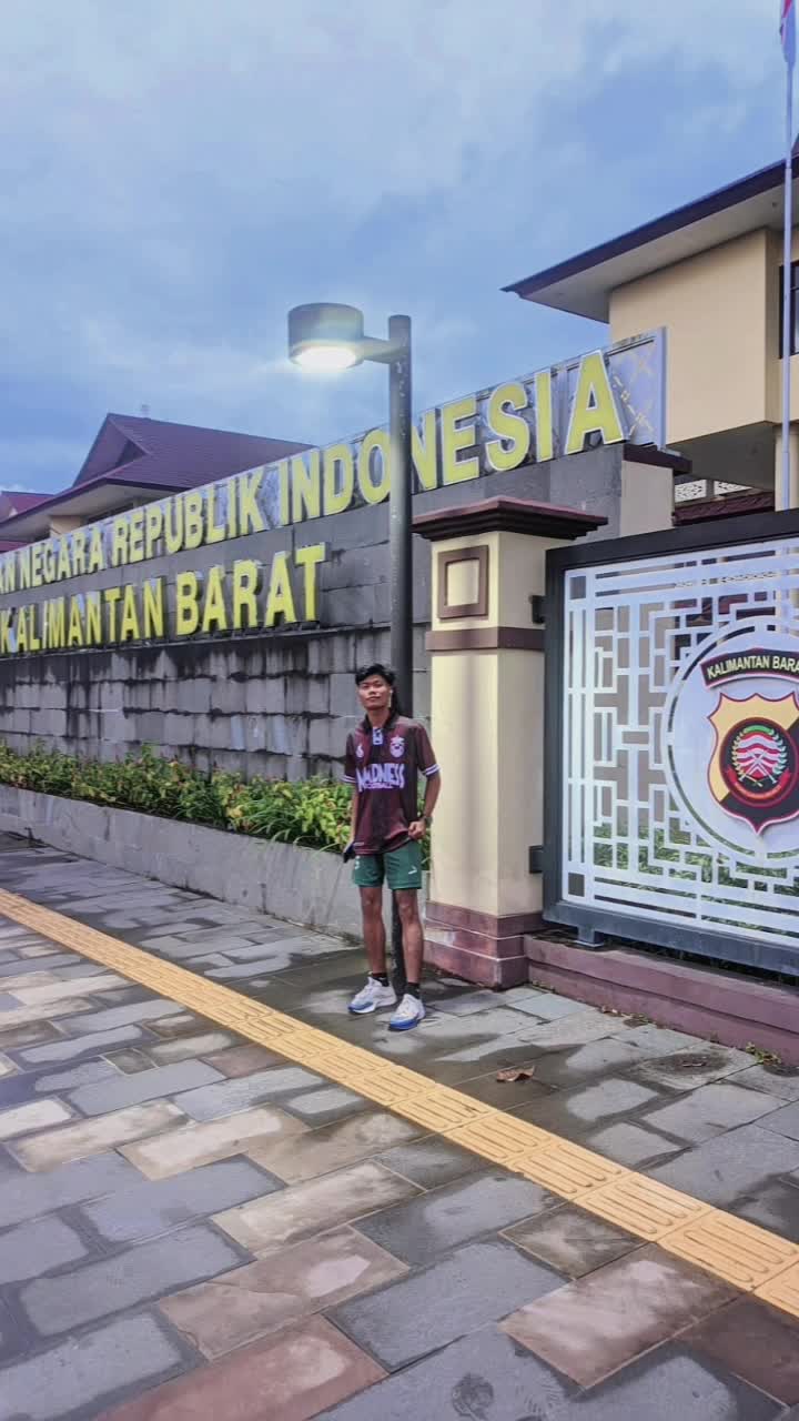  #fypシ  #liriklagu 