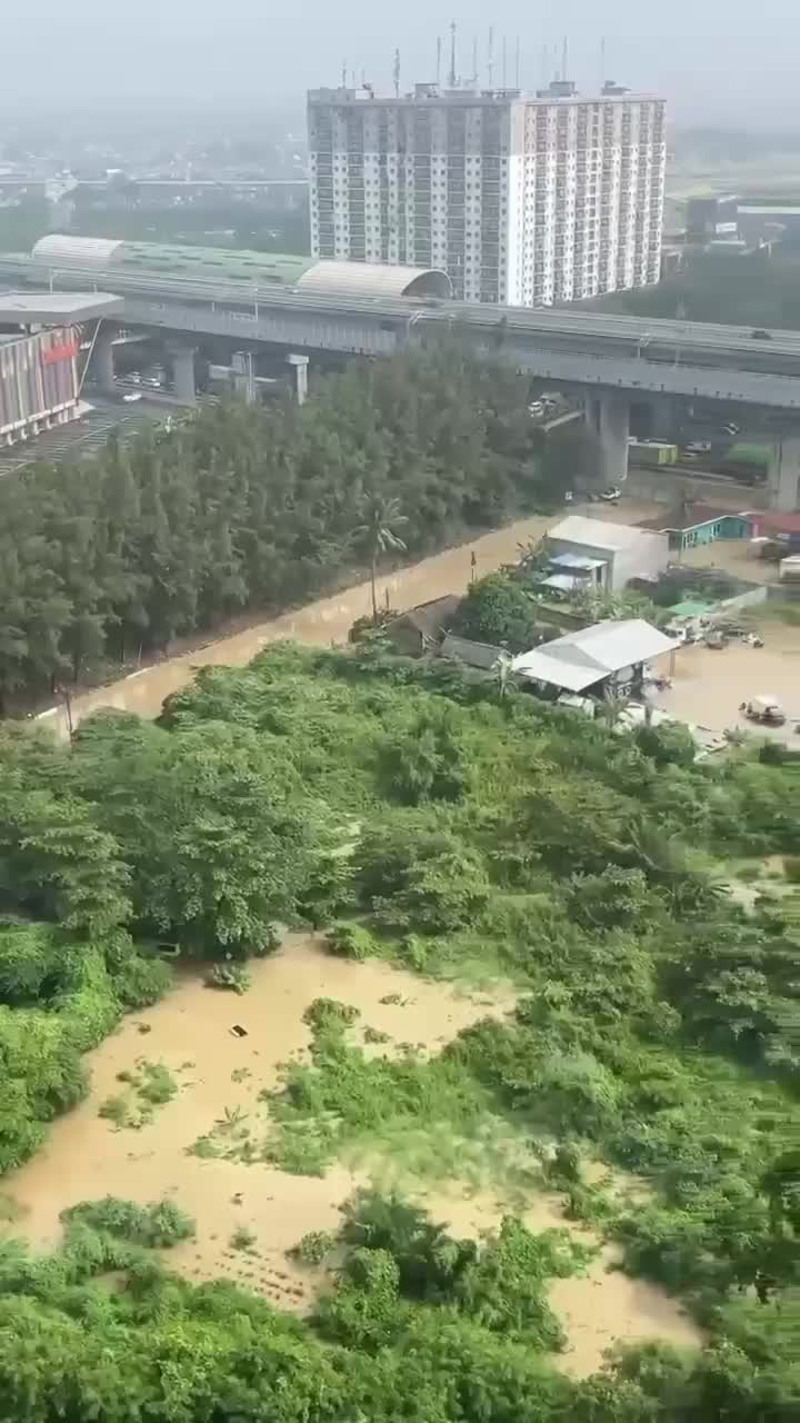 pray for Bekasi 

 #fyp  #bekasi  #RCTIPlus  #banjir 