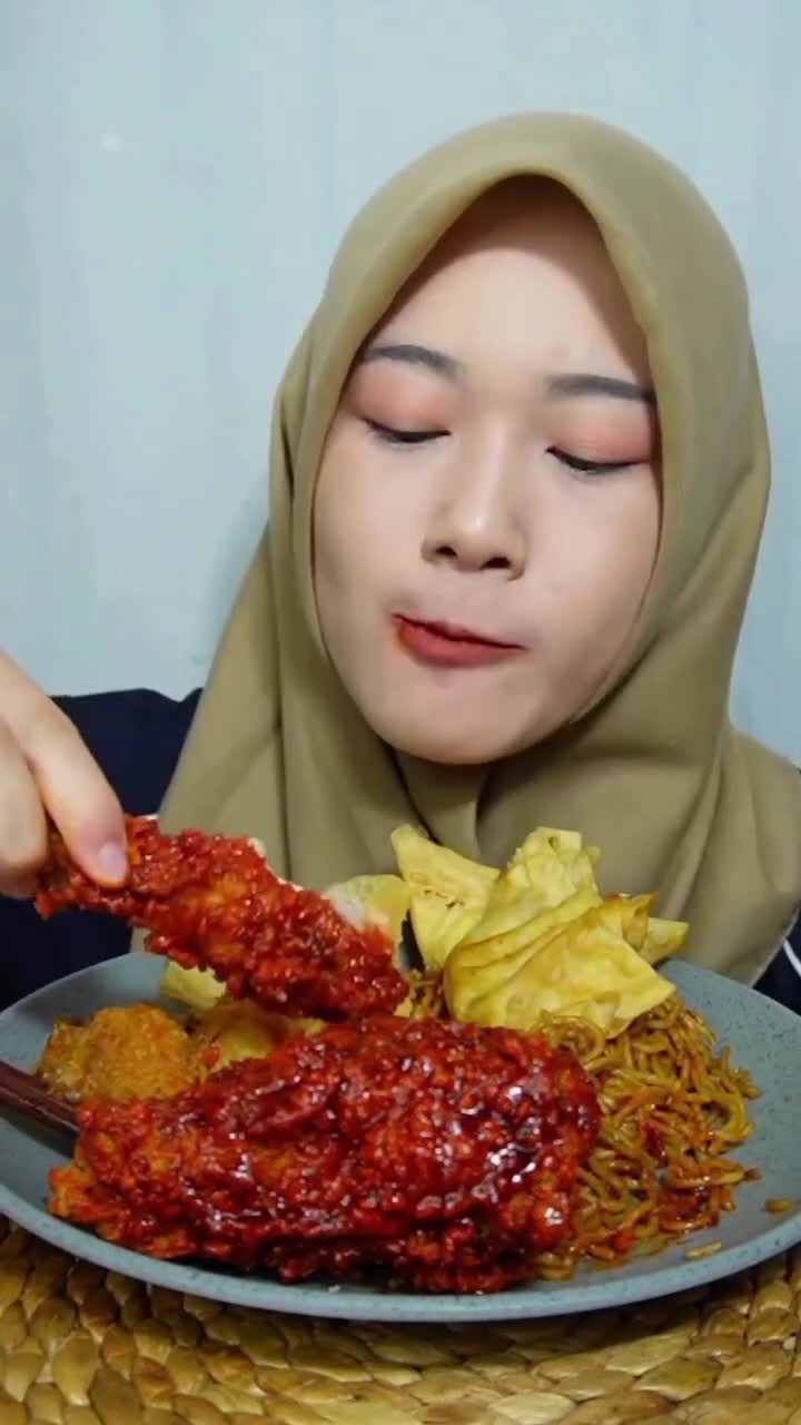 Mukbang Makan Besar
#Food #Videomasakan #videomakanan #Like #Follow #videolucu #Mukbang #Mukbangmakanbesar #Viral #videoviral #Fyp #lucu #ng