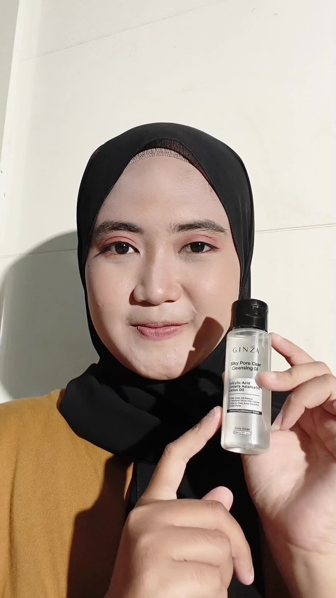 traveling jadi aman & nyaman karena bisa double cleansing deh 🥰  #RCTIPlus #HOTrctiplus 