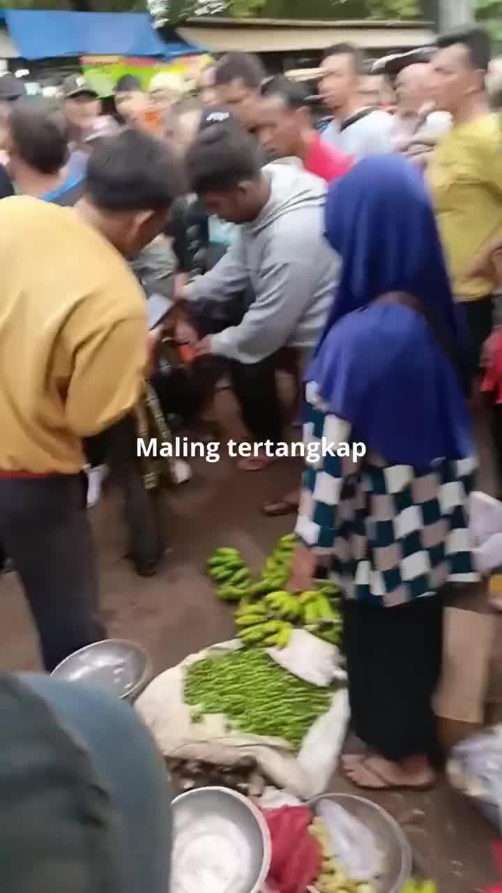 maling tertangkap,,, didaerah kotabumi dipasar sentral!!! 
 #RCTIPlus  #HOTrctiplus  #RCTIoke  #icrcti 
 #beritaterkini  #Berita RCTI   #Ber