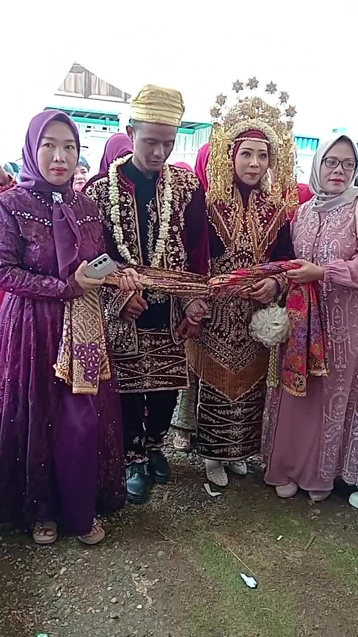 menyambut pengantin adat Semendo  # # # # #