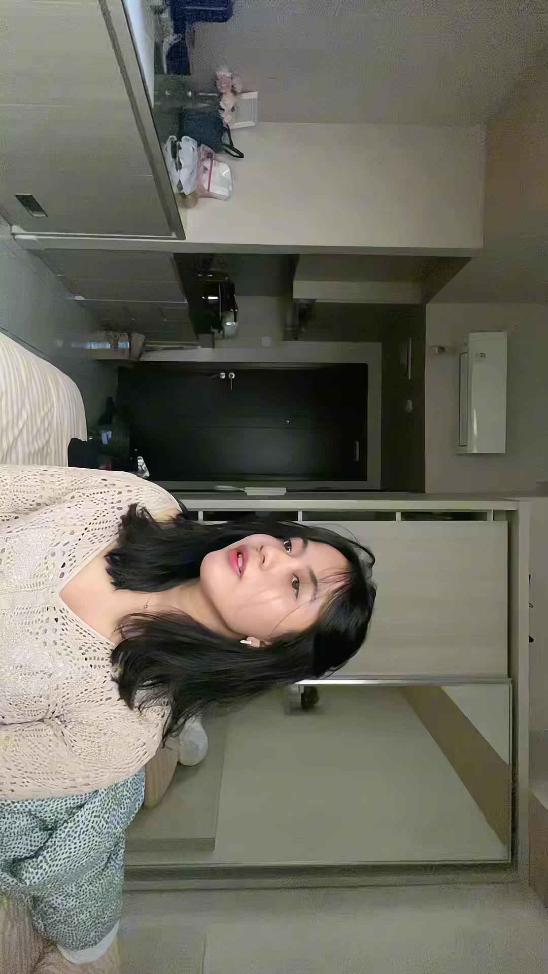 IDOL XIII_Nisrina_26 tahun_Jakarta_Atlantis