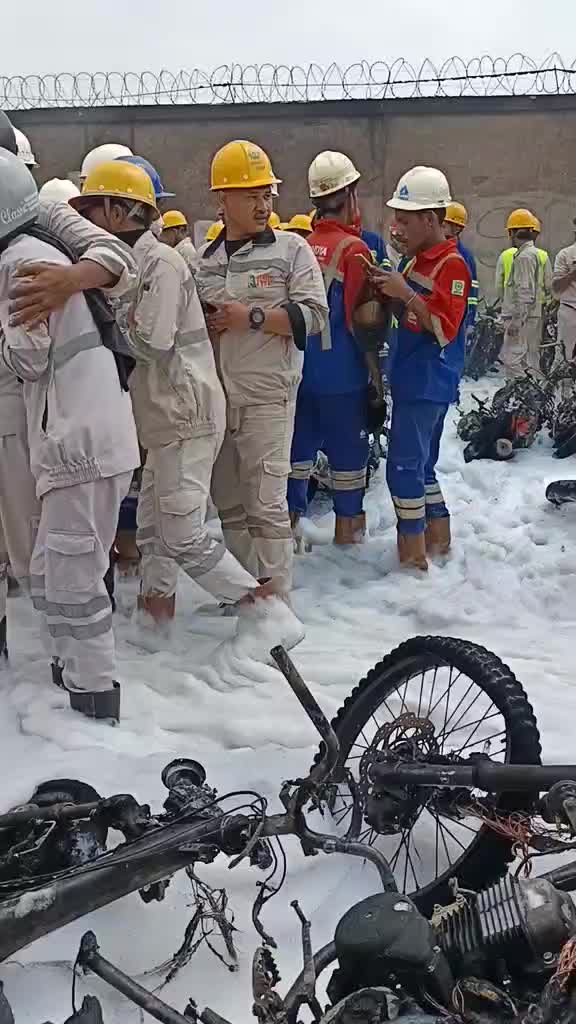 semua nya terbakar 
#news #Seputar Inews Pagi 