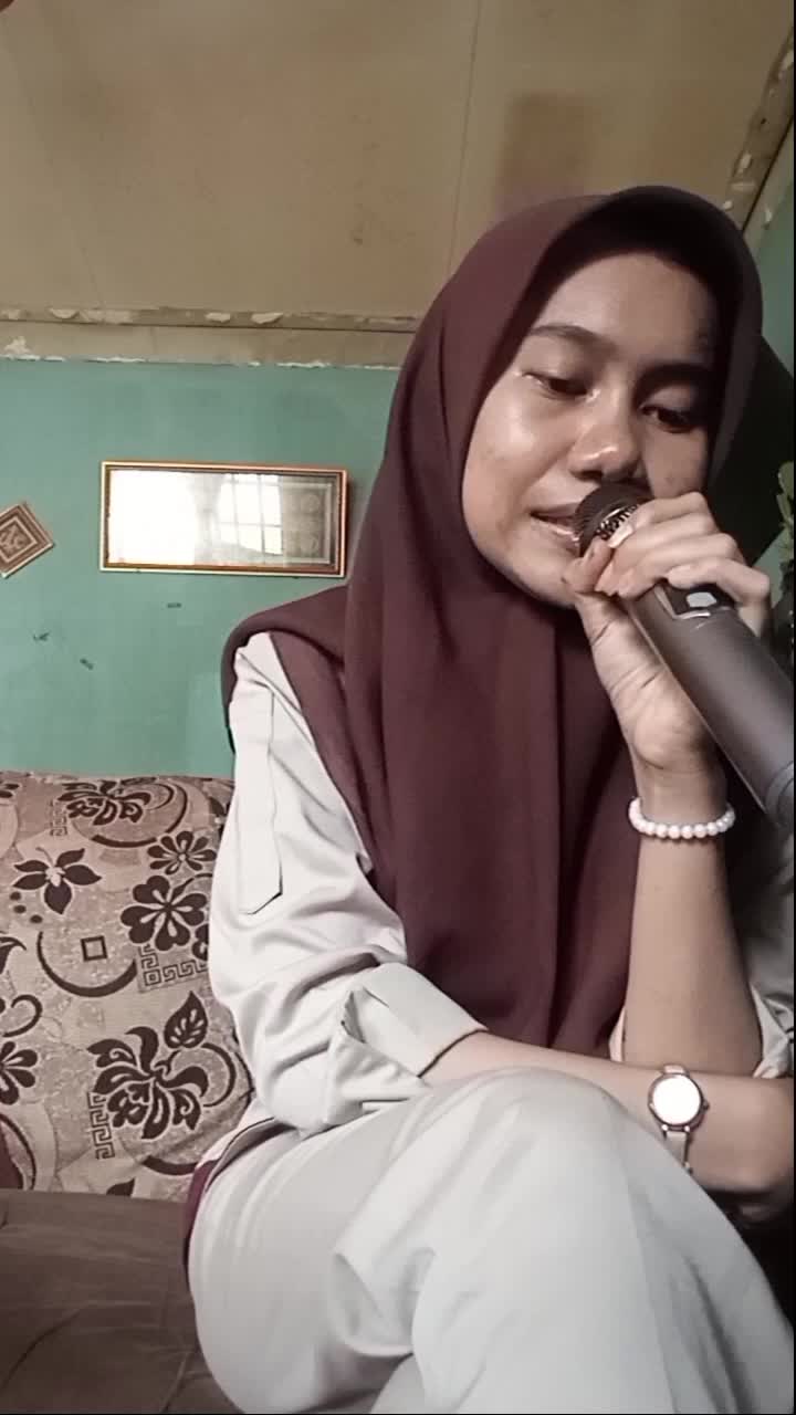 assalamualaikum wr.wb Nama :Tasya Rahma Diva, Lahir :Dumai, 05 Desember 2005, Umur :18 tahun, Asal:Kota Dumai,Provinsi Riau, Jadilah bintang