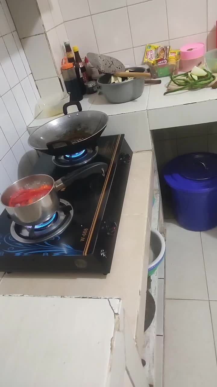 laki2 juga hrs bsa masak guys