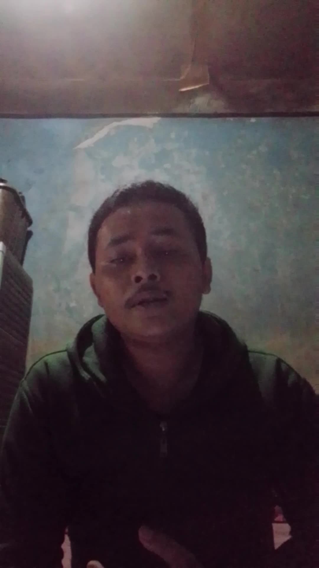 IDOL_XIV NAMA_ANDRE SAPUTRA USIA_22 TAHUN KOTA DOMISILI_KOTA TANGERANG JUDUL LAGU_HIVI SIAPKAH KAU TUK  JATUH CINTA LAGI