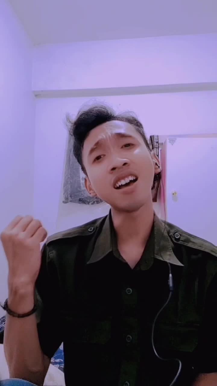 hanya dia