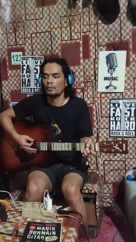 Tebak Judul Lagu? no21