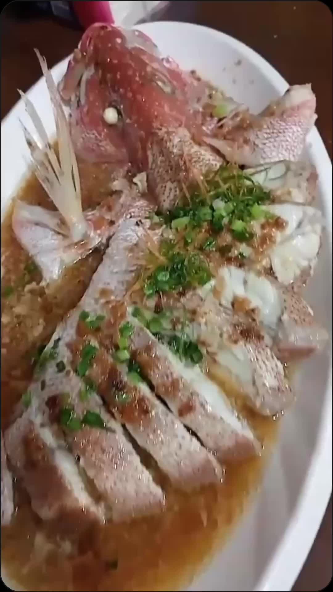 tahu Thai. mango fish. lobsters black pepper.. lobsters sous in shower.  stim fish taco. crabs bathers milk .