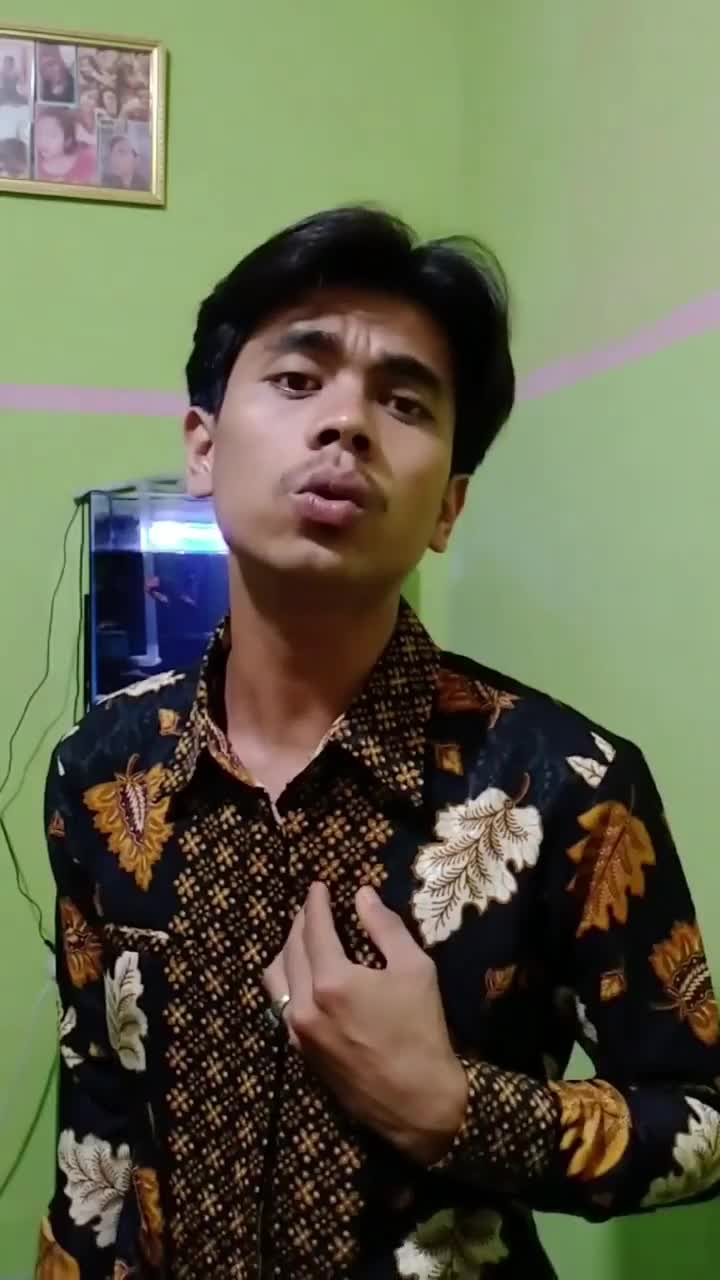 AUDISI KDI 2025
NAMA: EDO PRATAMA HASIBUAN
ASAL: KOTA TANJUNG BALAI (SUMUT) 
UMUR:25
JUDUL LAGU: TIADA TARA
  #OnlineAuditionKDI2025  #MNCTV