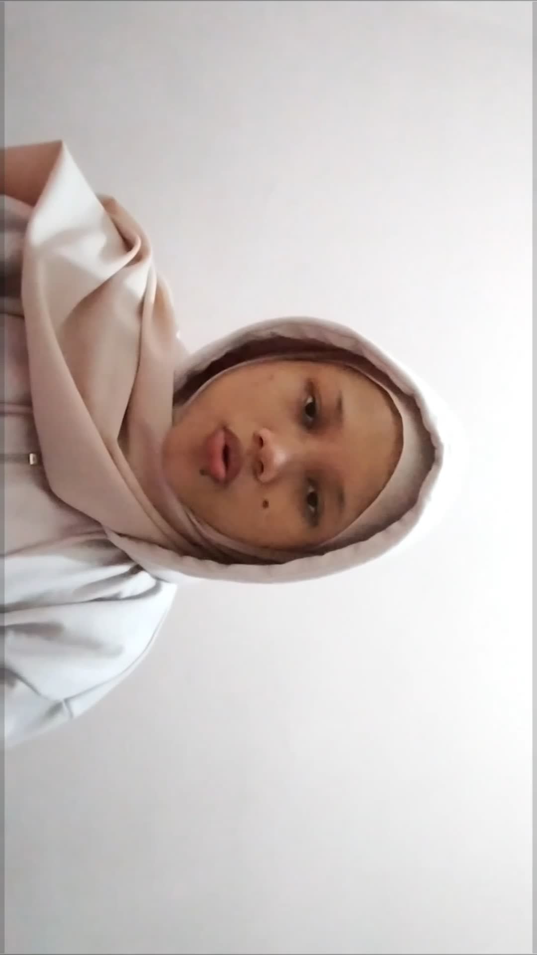 IDOL_XIII Hilyah Sayidalaili 20 tahun Depok Uncover by Zara Larsson