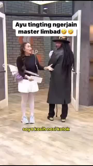 jarang jarang liat master limbad senyum