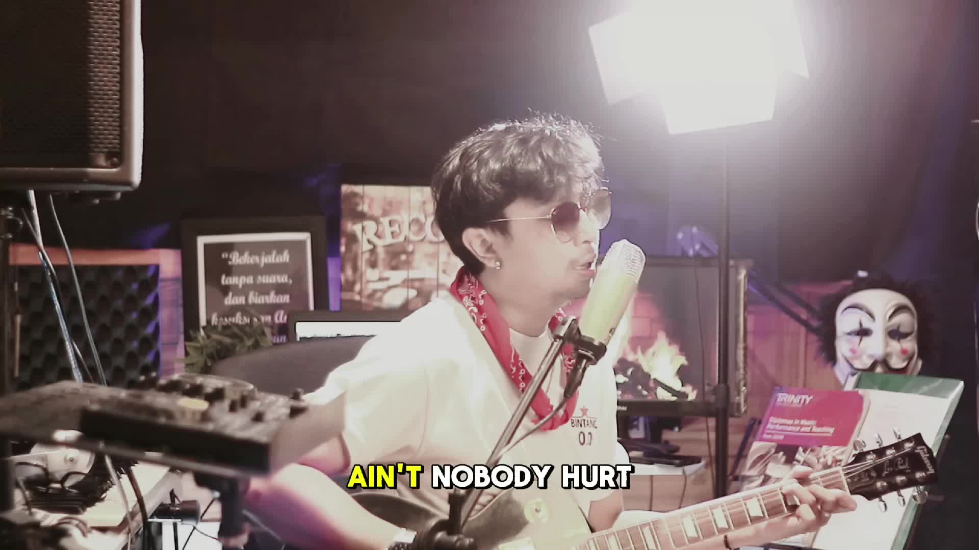 idol_xiii Jonathan Prasetyo 27 thn jakarta - Happier