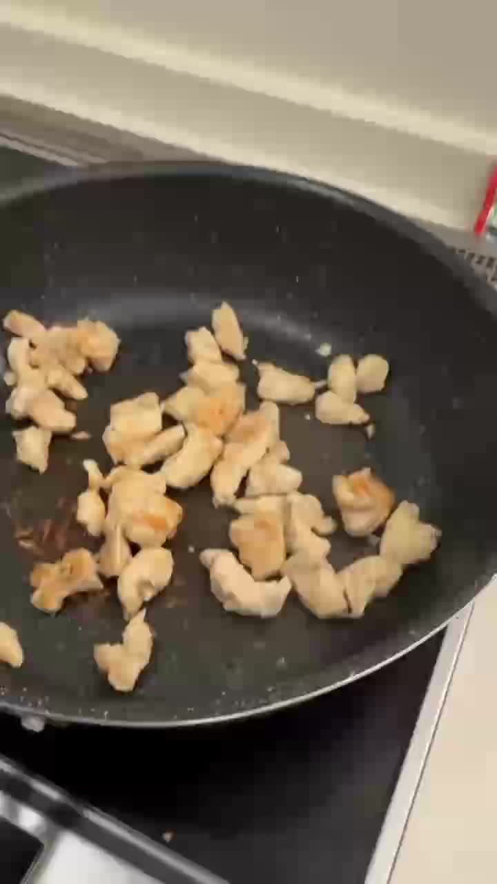 adik lagi masak niii bestieee


#fyp #short #rigelagency #OriginalSong #HOTrctiplus #RCTIPlus  #viral #HOT #ritsuki #natsuki #uenofamily 