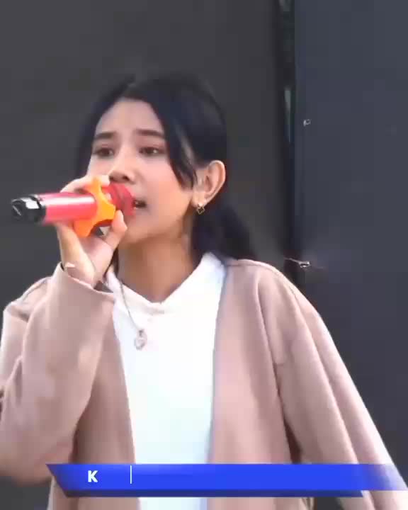 revi pebriyani #cinta tak bertuan