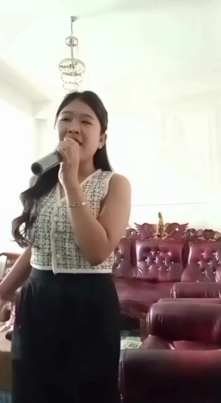 KDI 2025 Nama:suci gusti fitriani asal daera:lubuklinggau sumatera selatan umur:16tahun judul lagu:mataharimu  #onlineauditionkdi2025