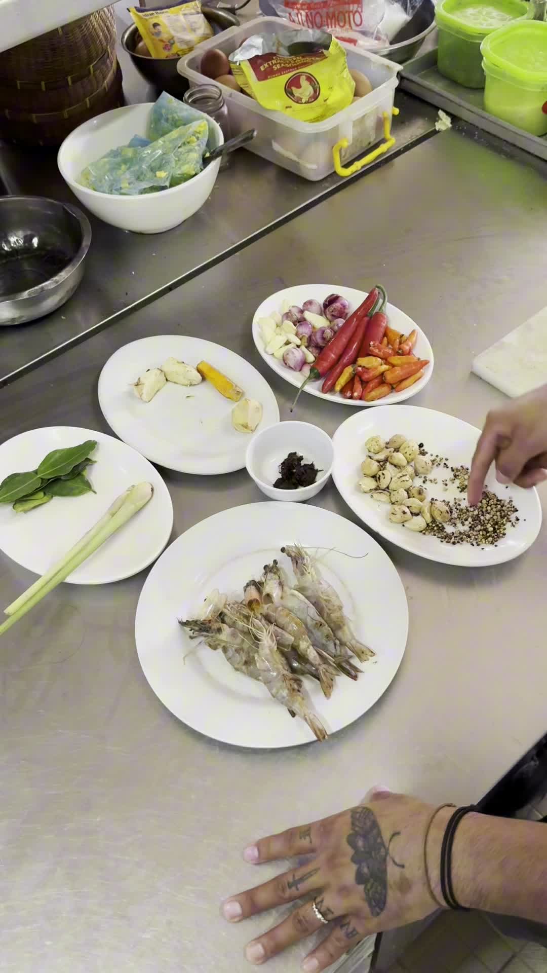 Nama saya Jovan saya ingin mengikuti masterchef season 12
Hidangan yg saya buat ini bernama udang bimbu jawa.
#OnlineAuditionMCI12