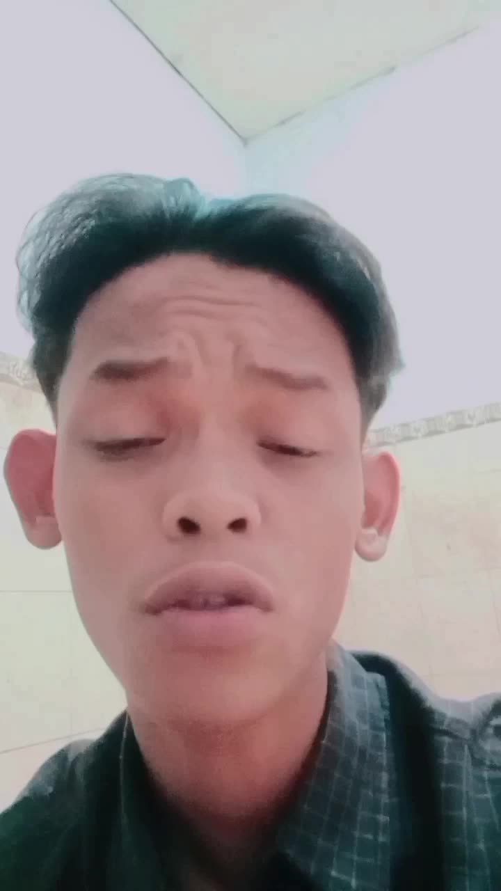 assalamuallaikum. hai temen² perkenalkan nama saya fauzan.amin kelahiran Sidoarjo umur. 18 thn asli lampung . WhatsApp . 085730963041 🙏