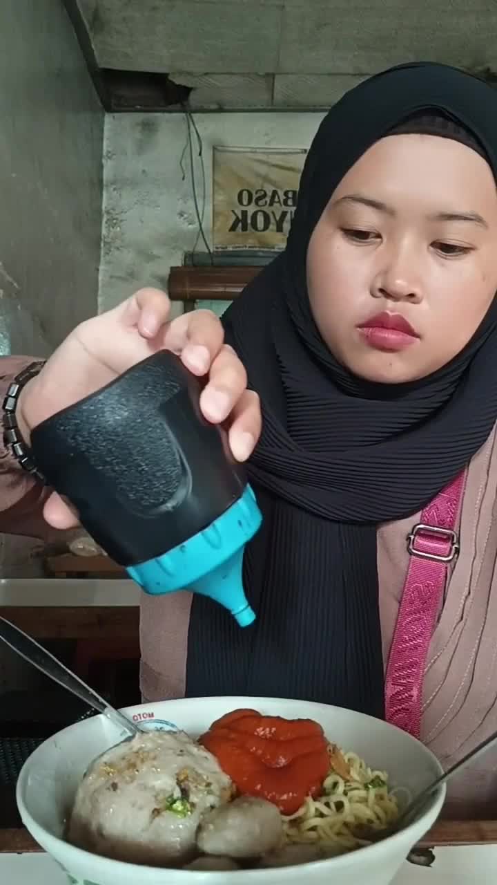 mukbang bakso
 #showyourtalent2025 