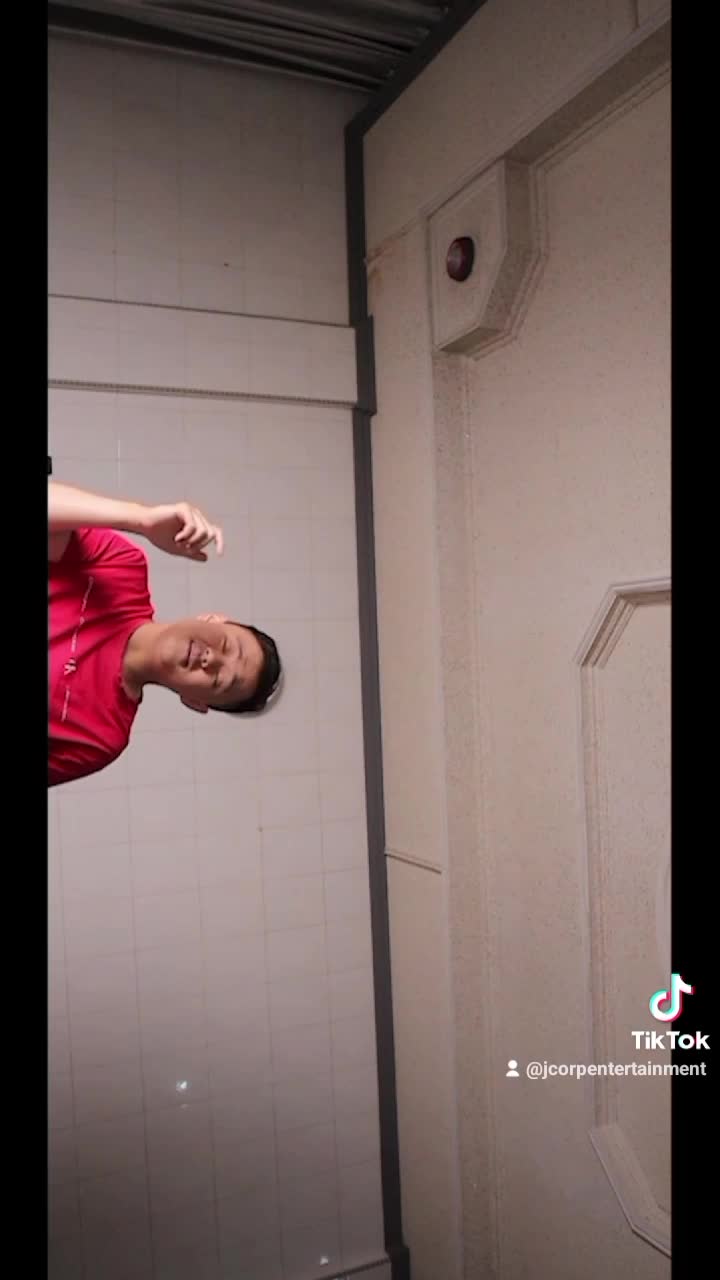 Short Acapella Cover On "Rewrite The Stars" By Zac Efron Ft. Zendaya