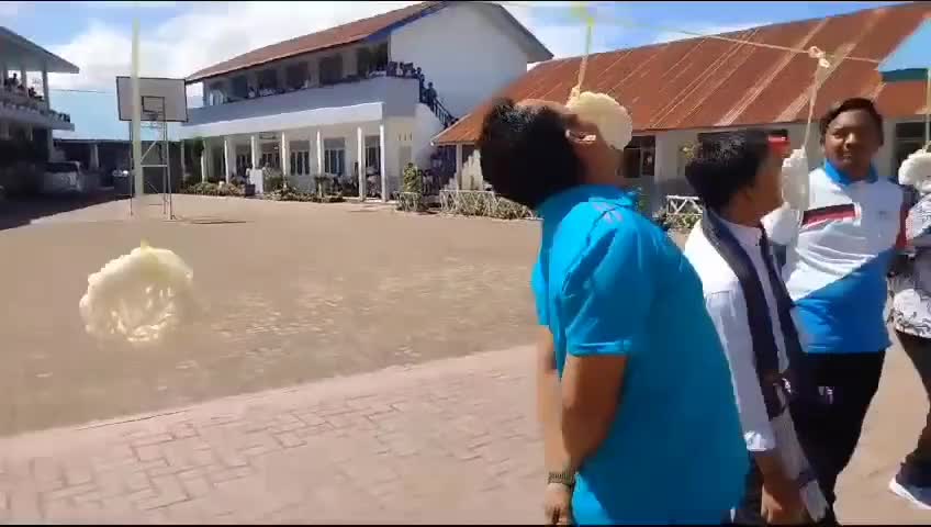 Ayo kamu bisa