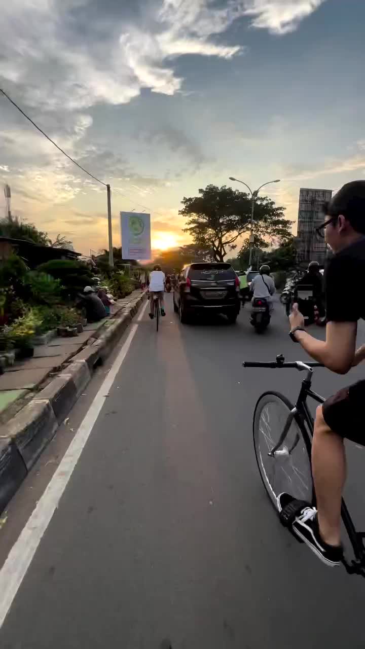 Jalan jalan sore gaes