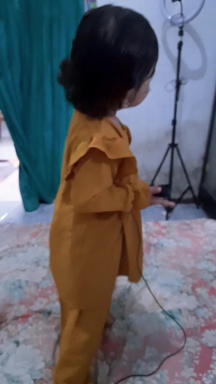 ganjen nih bocil😄
