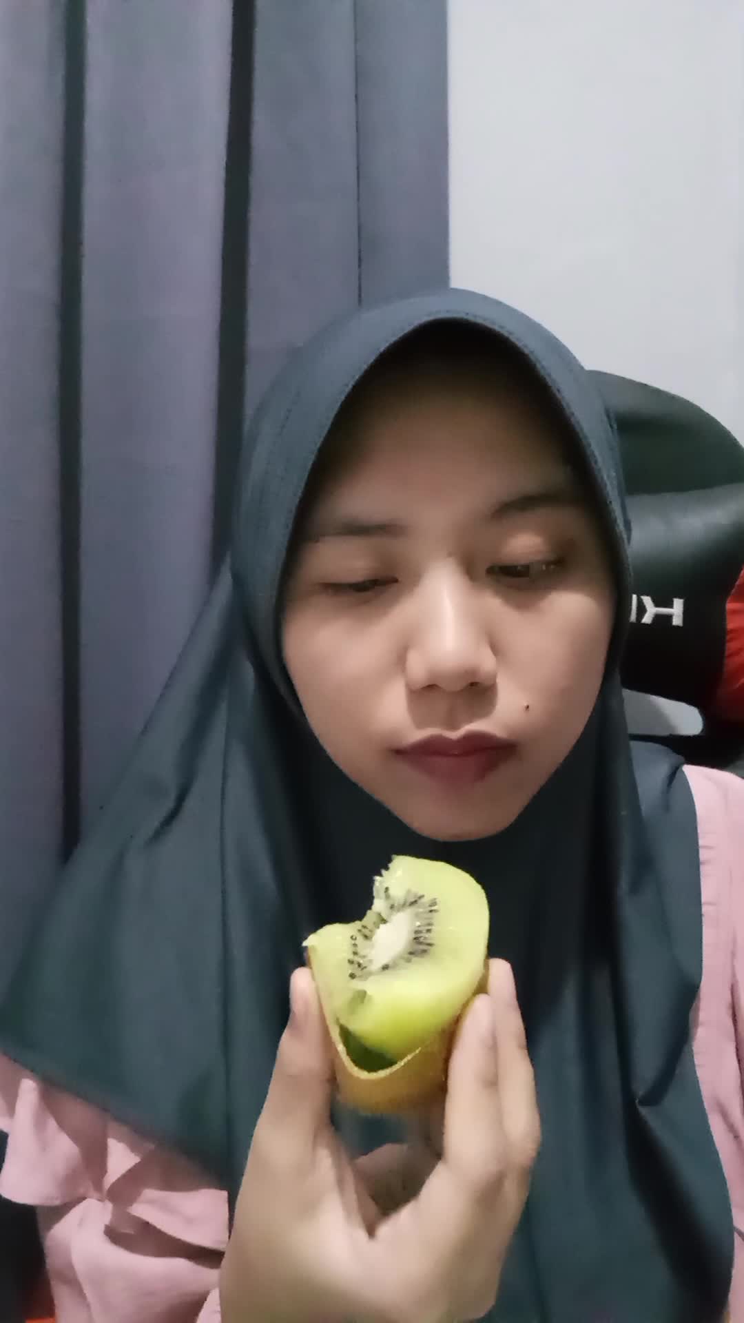 Enaak ya buah itu, MasyaAllah