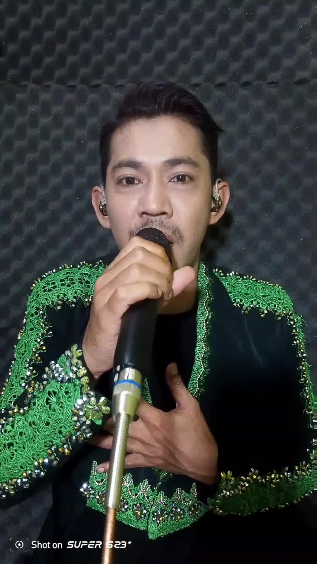 KDI 2025 Indrawan Siak(Riau) 27 Tahun Lagu AKU DILAHIRKAN UNTUK SIAPA #OnlineAuditionKDI2025