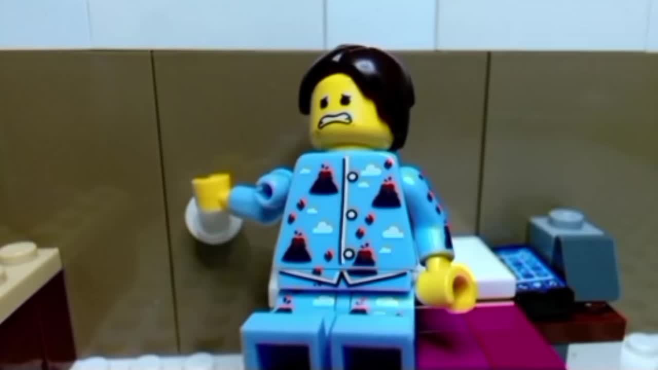 Lego horor "Sosok Berdiri Di Depanku"