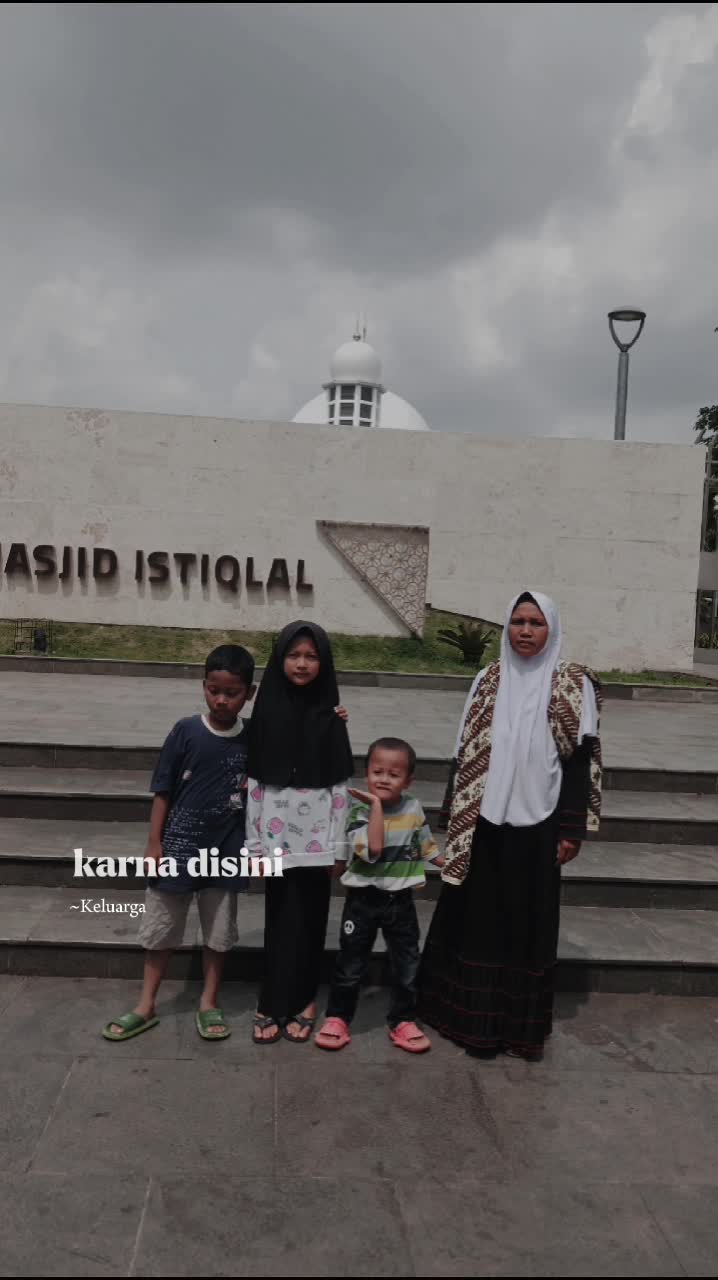  #lapangan banteng#familytime 