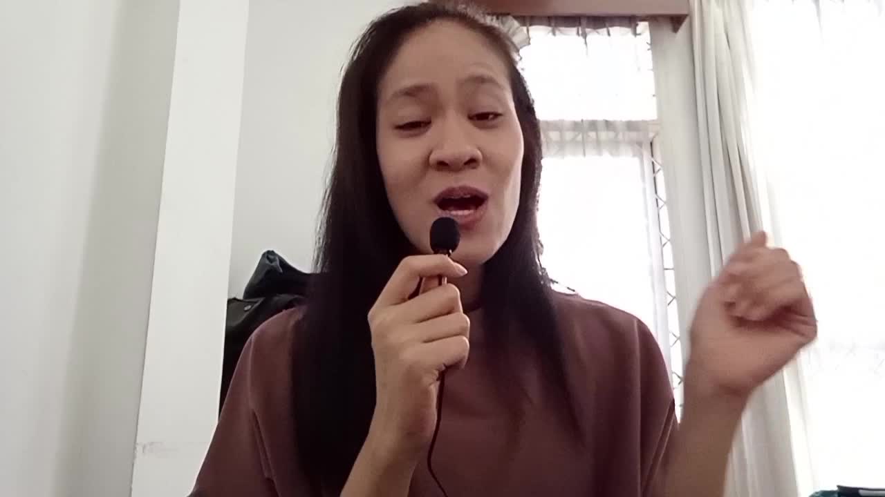 IDOL_XIII ARETHA 25 BANDUNG TATOOED HEART