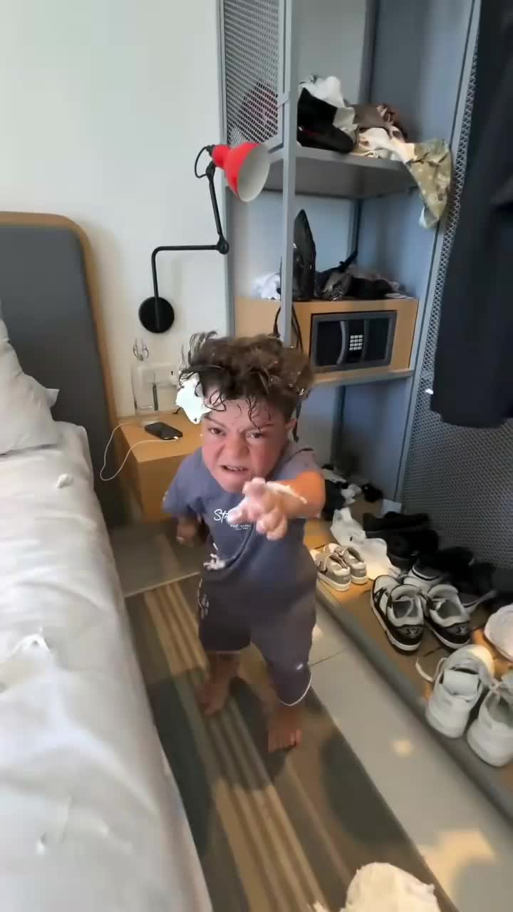 malah di kerjain duluan ?
 #komedi  #HOTrctiplus  #short 