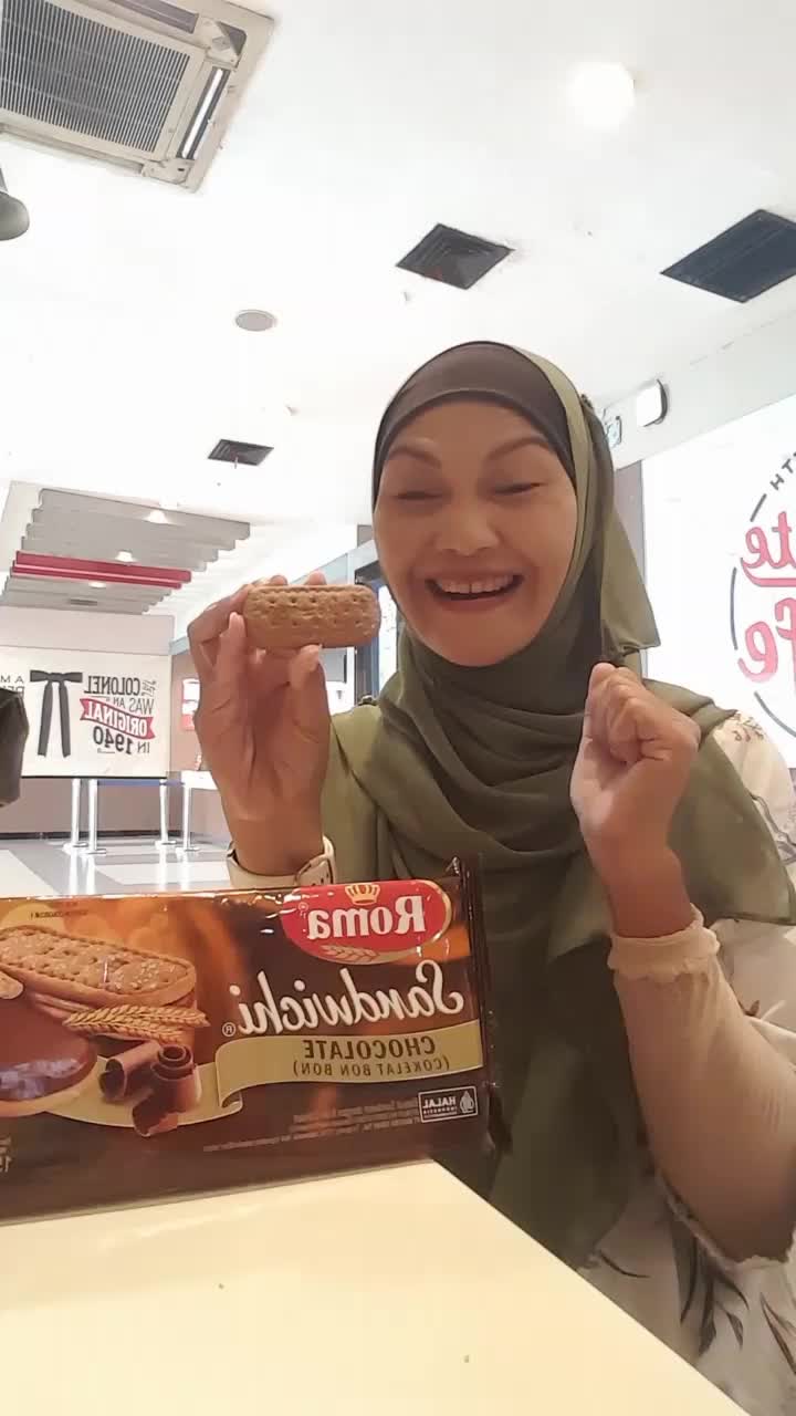 16Oct2024_Aty Ginting_WA_+6282341524141_Roma Biscuits Sandwich Choclate Bon Bon_Product PT Mayora